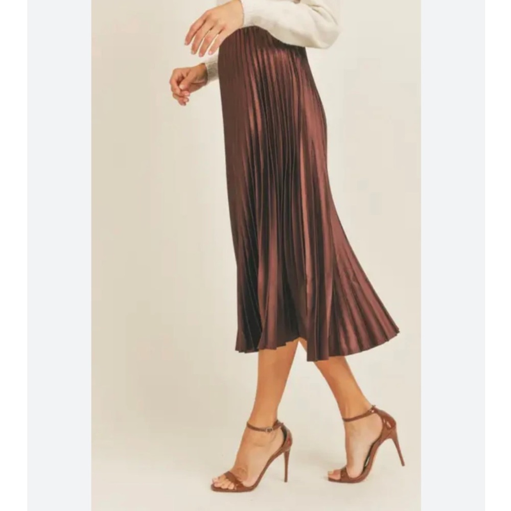 HOUSE OF HARLOW 1960 Bronze Metallic Pleated Skirt